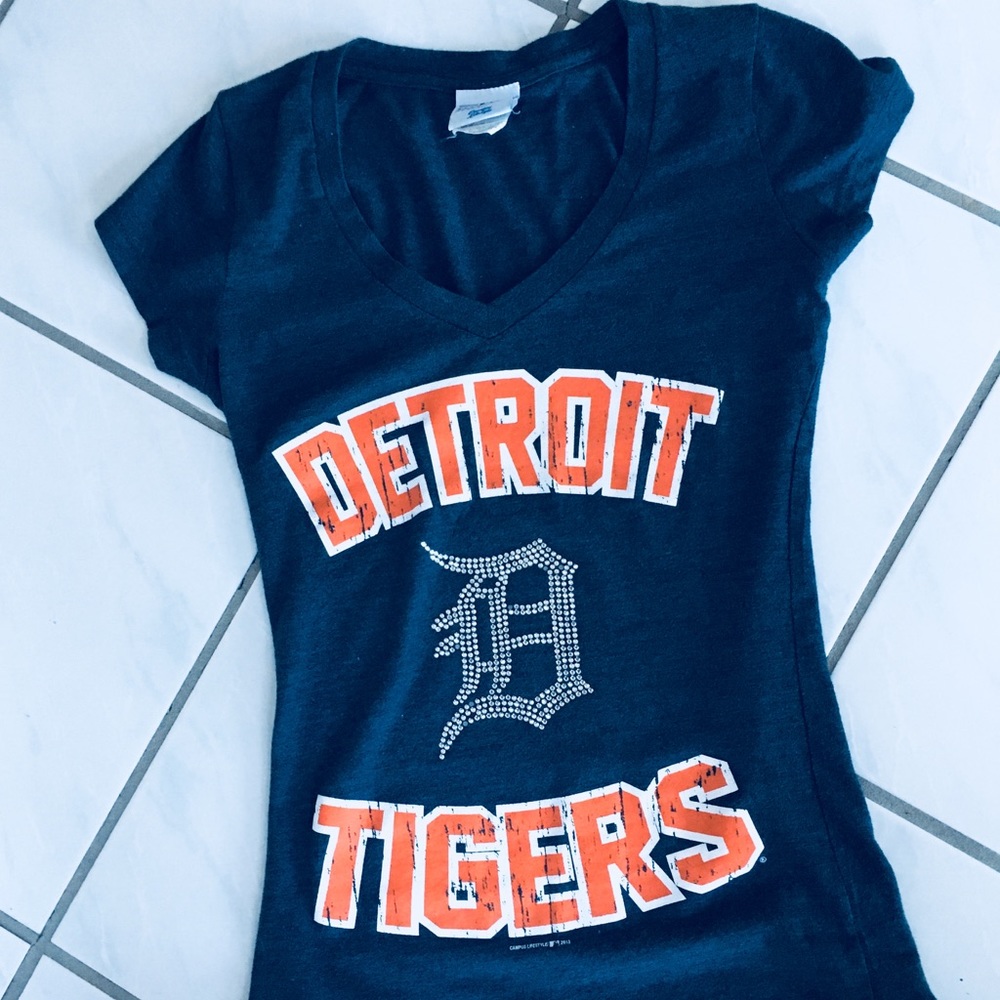 Detroit Tigers size small